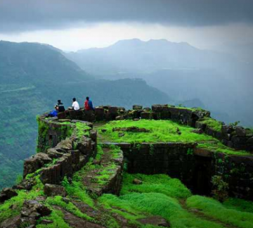 Heart-warming Khandala Tour Package from Mumbai