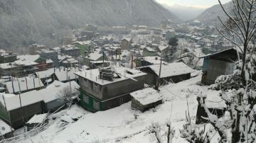 4 Days 3 Nights Bagdogra NJP to Lachung Holiday Package