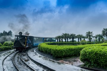 Bagdogra, Darjeeling with Gangtok Tour Package for 6 Days 5 Nights