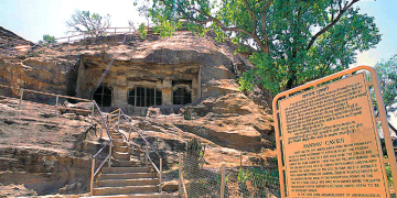 Experience 4 Days Pachmarhi to Bhopal Vacation Package