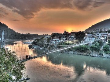 Amazing 2 Days Rishikesh and Delhi Tour Package