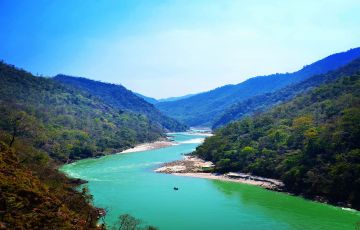 Amazing 2 Days Rishikesh and Delhi Tour Package