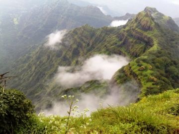 Family Getaway 2 Days Day 1  Arrival At Mahabaleshwar and Day 2  Back To Home Trip Package