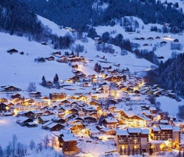 Beautiful 3 Days 2 Nights Shimla and Manali Trip Package