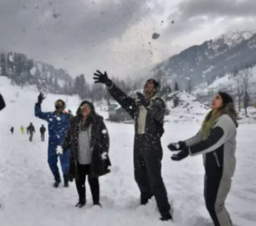 Memorable 4 Days Shimla, Manali with Solang Valley Vacation Package