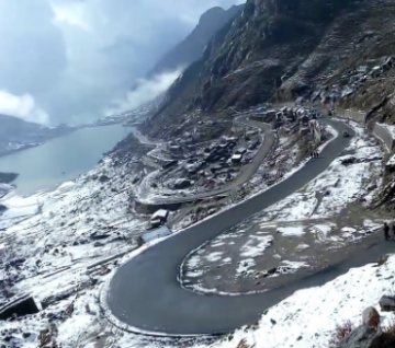 Experience Lachung Tour Package for 3 Days 2 Nights