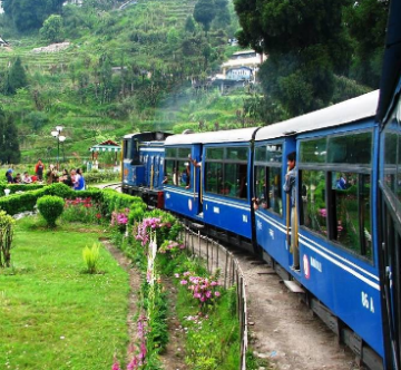 Beautiful 6 Days 5 Nights Darjeeling, Gangtok, Lachung with Kalimpong Tour Package