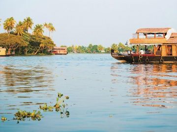 Cochin To Munnar 4 H 4 Min 1292 Km Tour Package for 8 Days