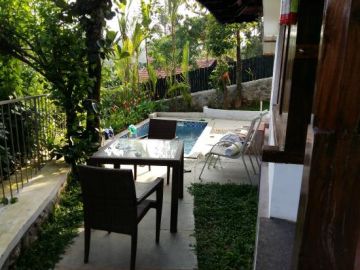 Kerala Honeymoon Package with Tree House & Private Pool Villa