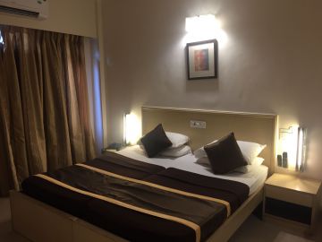 Experience 6 Days Mumbai and Goa Trip Package