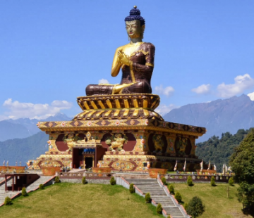 Family Getaway 5 Days Darjeeling, Kalimpong, Gangtok with Lachung Trip Package