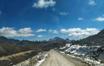 Beautiful 7 Days 6 Nights Airport Pickup Trip Package