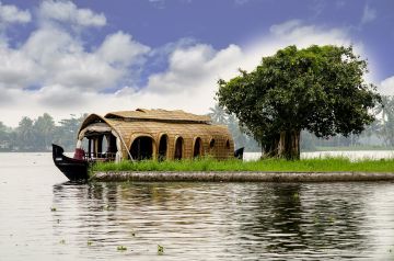 Memorable 2 Days 1 Night Alleppey and Alleppy Holiday Package