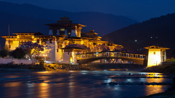 Beautiful 5 Days PHUENTSHOLING  AIRPORT to Paro Tour Tour Package