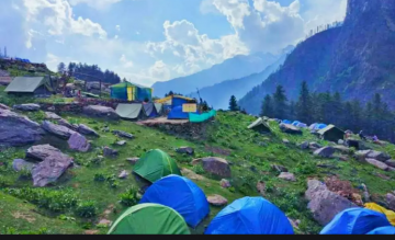 Pleasurable 5 Days New Delhi to Kheerganga Vacation Package