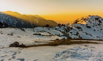 Pleasurable 3 Days New Delhi to Rohtang Pass Holiday Package