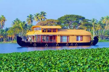 4 Days Munnar, Alappuzha with Kochi Tour Package
