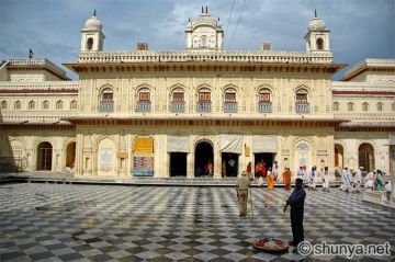 7 Days Varanasi - Allahabad - Ayodhya - Lucknow Holiday Package
