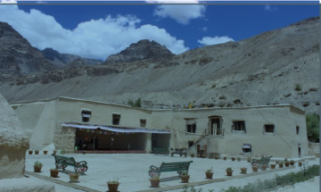 Family Getaway 7 Days New Delhi to Manali Trip Package