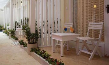 Amazing Maldives Tour Package for 5 Days