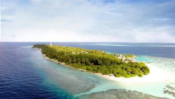 Amazing Maldives Tour Package for 5 Days