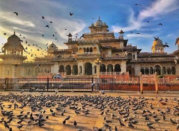 Amazing 8 Days Jaipur, Jodhpur with Jaisalmer Holiday Package