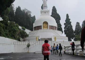 Magical 5 Days 4 Nights Bagdogra and Darjeeling Holiday Package