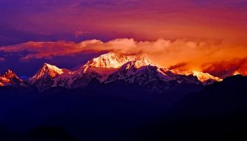 Magical 5 Days 4 Nights Bagdogra and Darjeeling Holiday Package