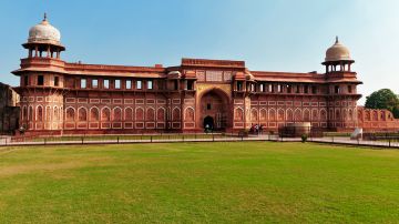 Memorable 5 Days Jaipur to Agra Holiday Package
