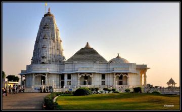 Memorable 5 Days Jaipur to Agra Holiday Package