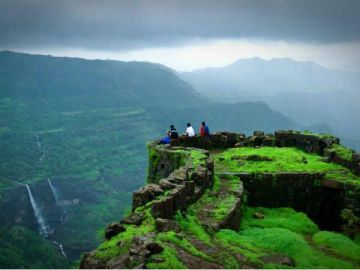 Family Getaway 8 Days Mumbai to Matheran Vacation Package