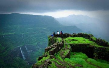 Experience 3 Days Pune to Mahabaleshwar Vacation Package