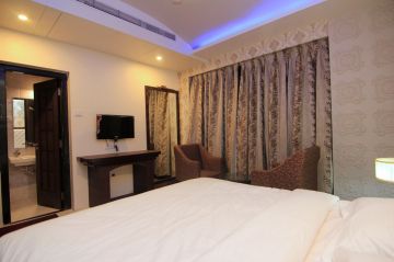 Magical Shirdi Tour Package for 3 Days 2 Nights