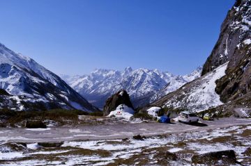 Best 5 Days 4 Nights Bagdogra, Lachen, Lachung with Gangtok Tour Package