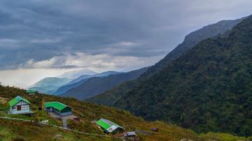 Best 5 Days 4 Nights Bagdogra, Lachen, Lachung with Gangtok Tour Package