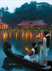 Experience 5 Days 4 Nights Cochin, Munnar with Alleppey Tour Package