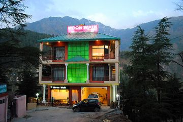 Magical 3 Days 2 Nights Dharamshala and Delhi Tour Package