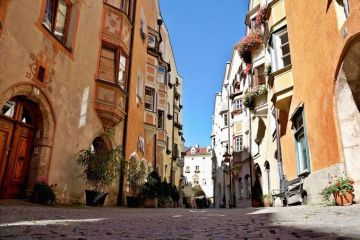 Memorable 8 Days Prague, Salzburg and Zurich Vacation Package