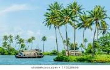 Experience 4 Days 3 Nights Munnar, Alleppey and Cochin Holiday Package