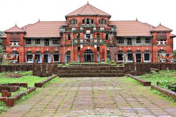 Family Getaway Ratnagiri Tour Package for 2 Days