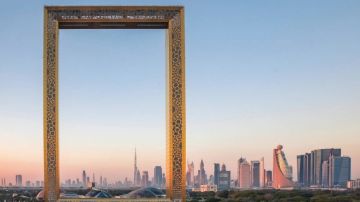 Dubai- Escape CompletelyZero Cost EMI