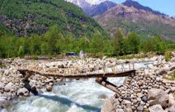 Family Getaway 4 Days 3 Nights Manali and Delhi Tour Package