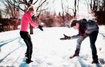 Amazing 4 Days Manali, Kullu, Solang Valley and Delhi Vacation Package