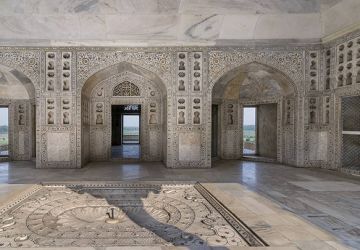 Amazing Agra Tour Package from Delhi