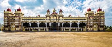 Pleasurable 3 Days Mysore and Bangalore Holiday Package