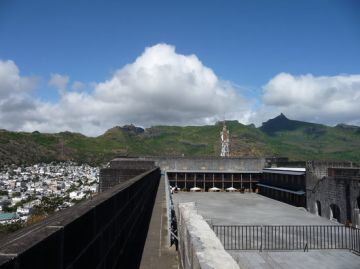 Pleasurable 7 Days Port Louis Vacation Package