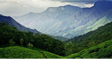 Best 5 Days Munnar, Thekkady and Alleppey Tour Package