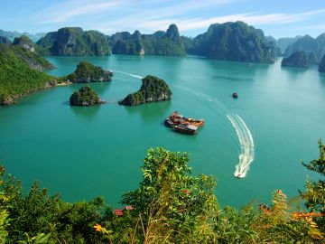 4 Days Hanoi, Tamcoc Cave with Halong Bay Vacation Package