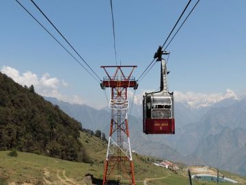 Best Auli Tour Package for 2 Days