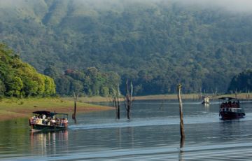 Family Getaway 4 Days 3 Nights Munnar with Cochin Trip Package